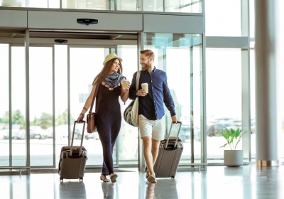 Porte Automatiche Scorrevoli di Nuova Generazione: Prestazioni, Efficienza e Design per Hotel e Strutture Ricettive