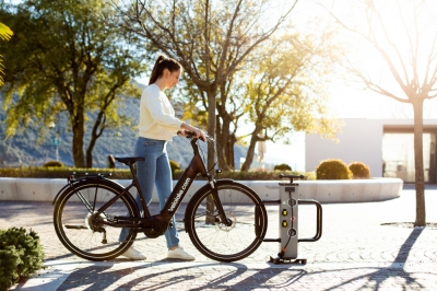 Pedalare Verso il Futuro dell'Ospitalità: Come Trasformare una Struttura Ricettiva in una Destinazione Bike-Friendly di Nuova Generazione