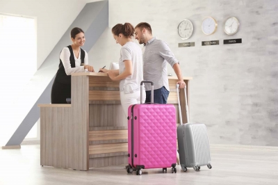 Gestione dei Documenti al Check-In: Velocità, Sicurezza e Invio Dati alle Autorità con un'Unica Interfaccia