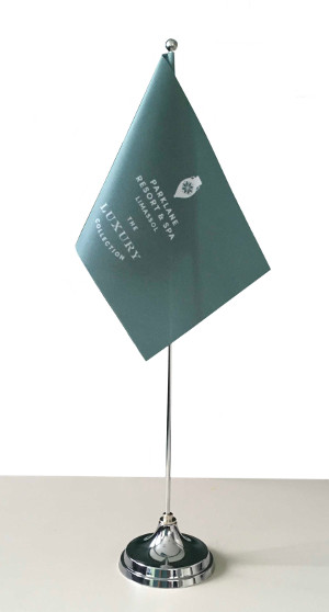 bandiere da tavolo personalizzata con logo dell'albergo